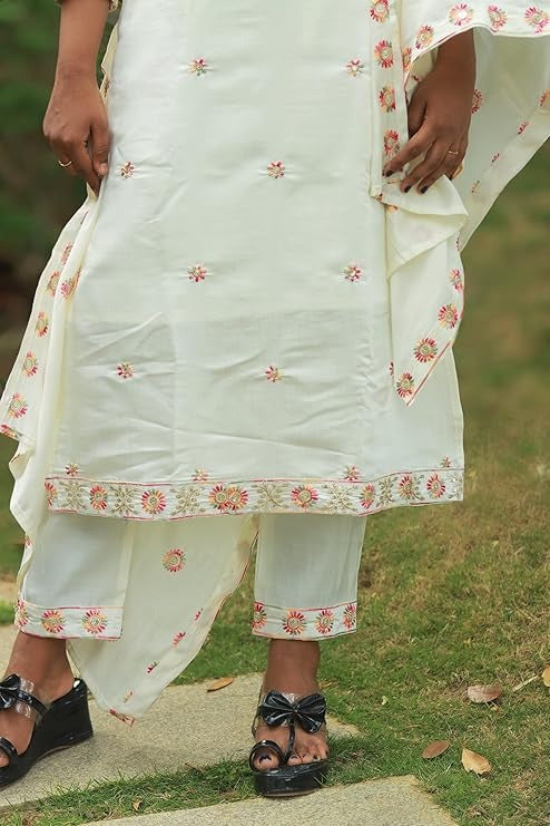 OFF WHITE COTTON EMBROIDERY SUITE WITH COTTON DUPATTA