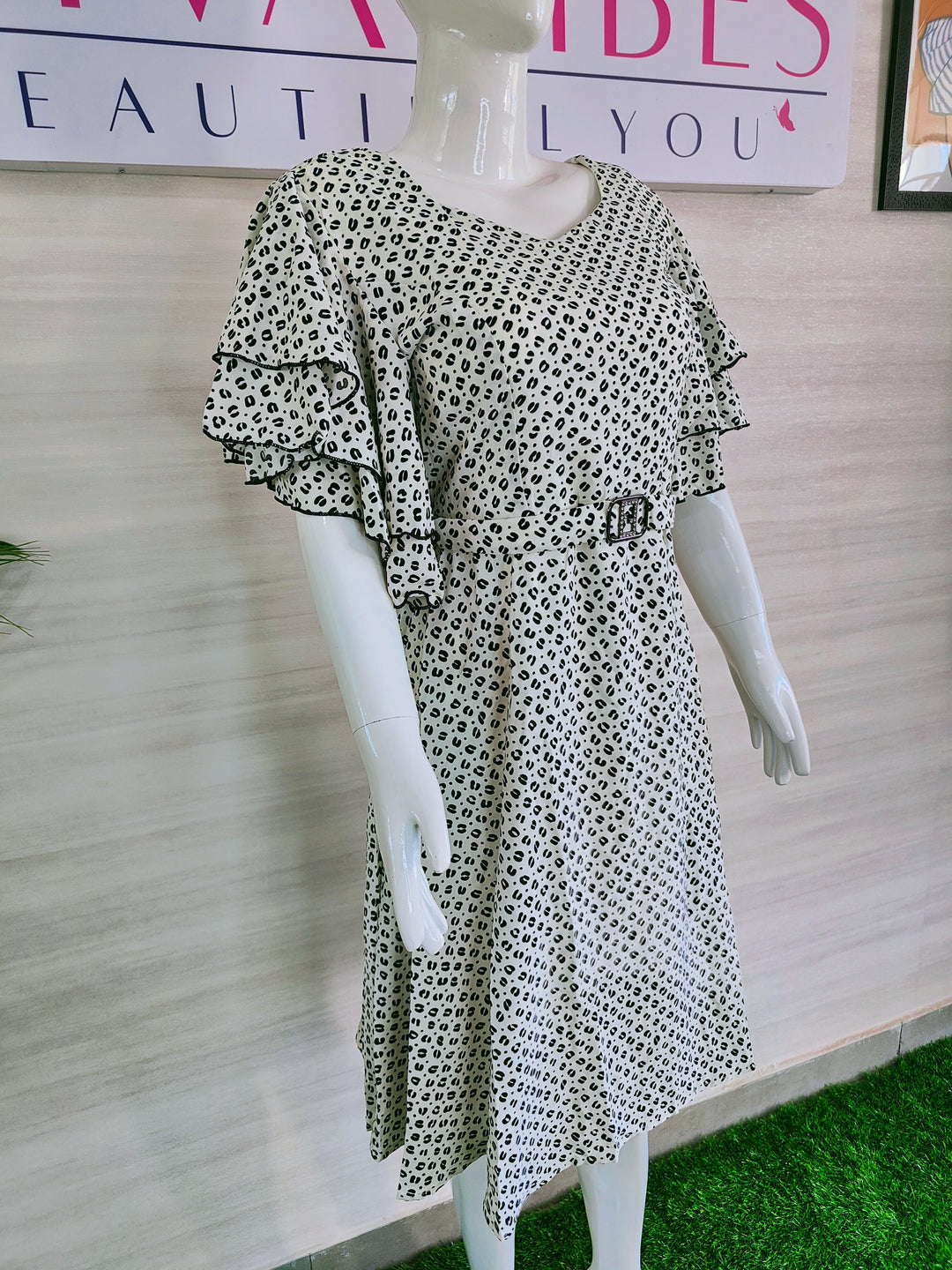 BLACK AND WHITE PRINTED IMPORTED FABRIC TUNIC DRESS FOR WOMEN  - FREE SIZE