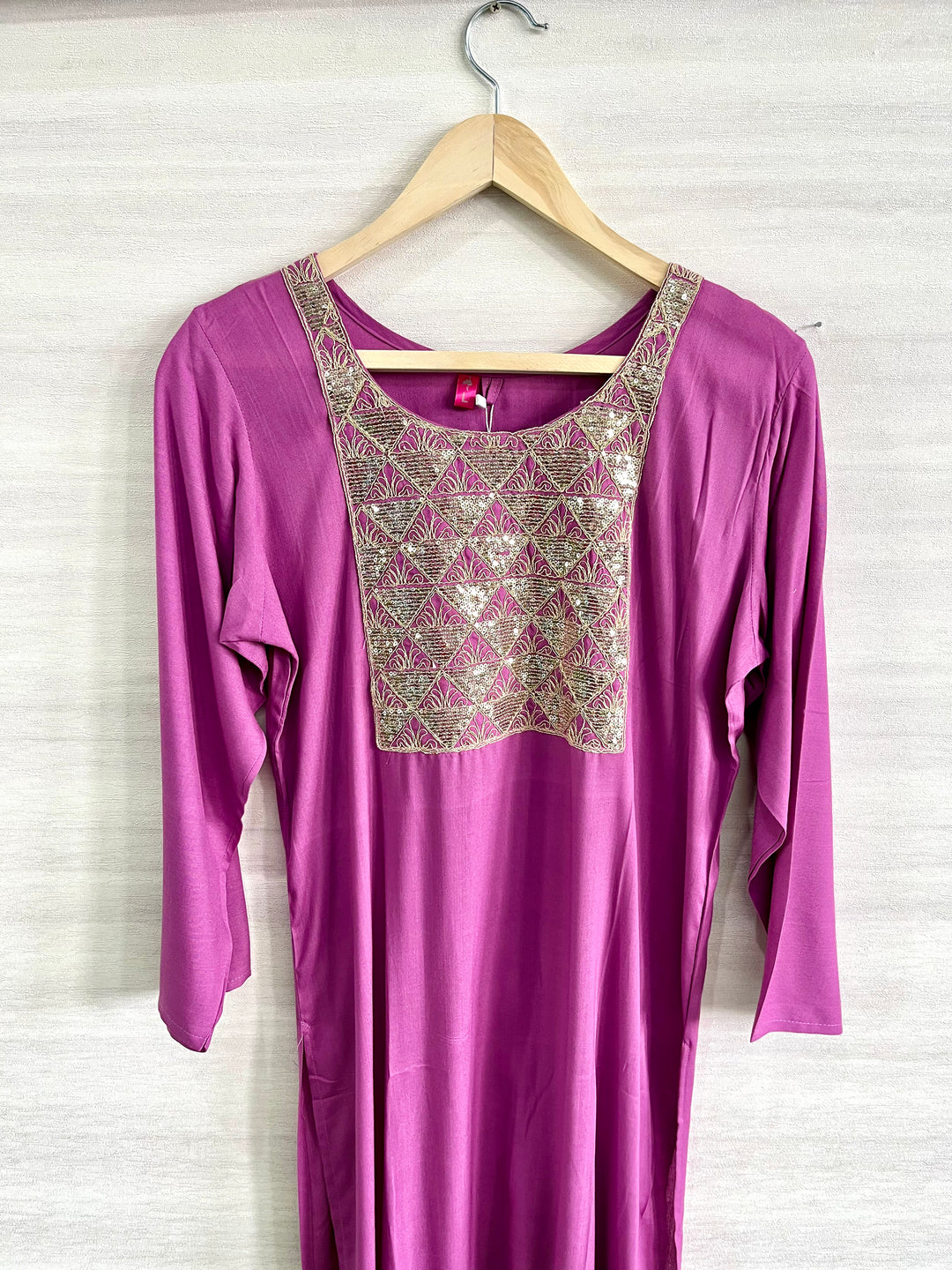 LIGHT PURPLE AND WHITE SUPER SOFT COTTON KURTI FOR WOMEN WITH DEIGNED WORK ON NECK